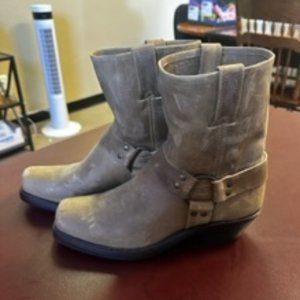 Frye Harness 8R Tan Leather Boot